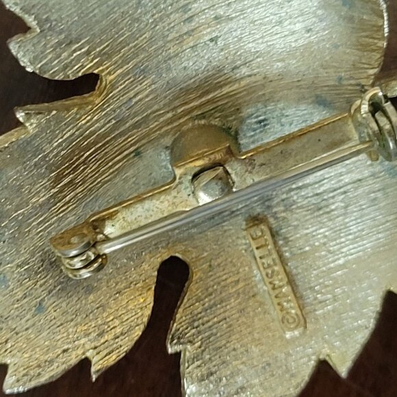 Vintage Manselle Gold-Tone Leaf Brooch Pin - Picture 4 of 5